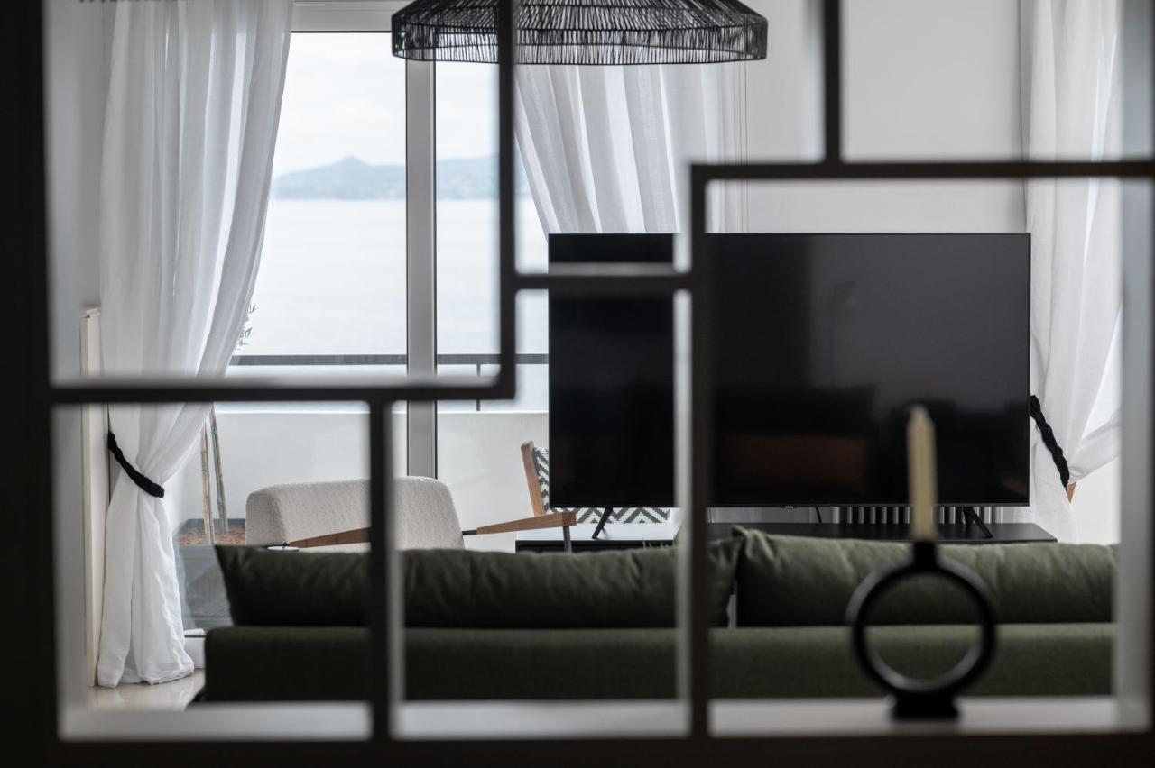 Blue Chill Paradise Seaview Suite W/ Kingbed Pireus Exteriör bild