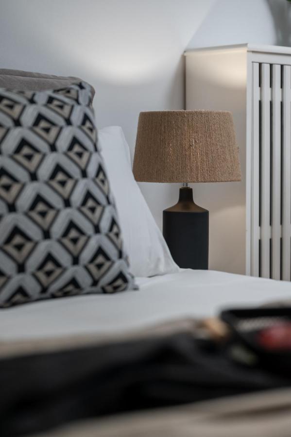 Blue Chill Paradise Seaview Suite W/ Kingbed Pireus Exteriör bild
